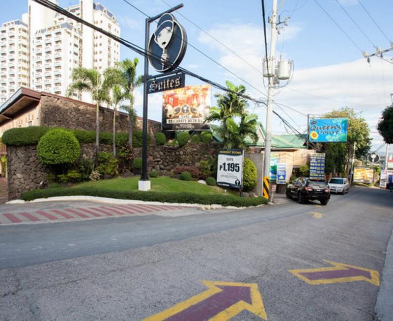 Victoria Court Suites Pasig Экстерьер фото