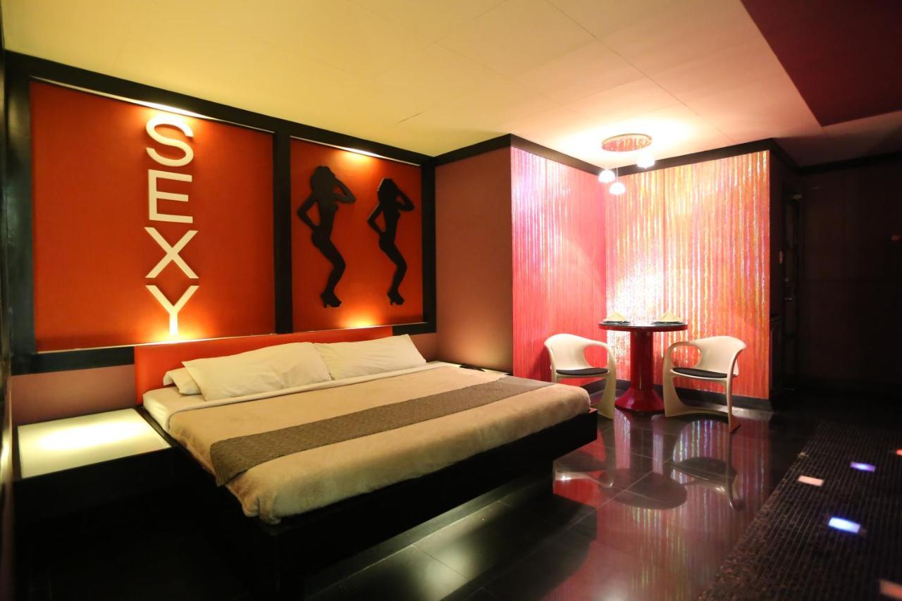 Victoria Court Suites Pasig Экстерьер фото
